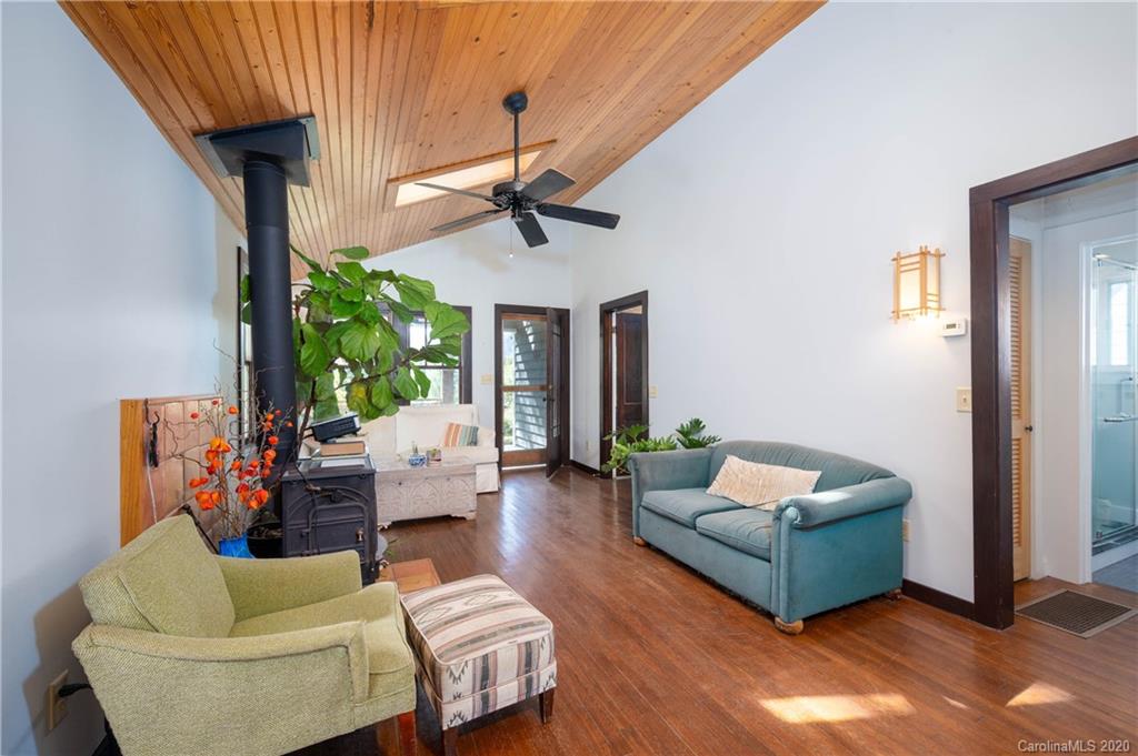 590 Barnard Road Marshall, NC 28753 - Photo 11 of 43 Gallery Image 11