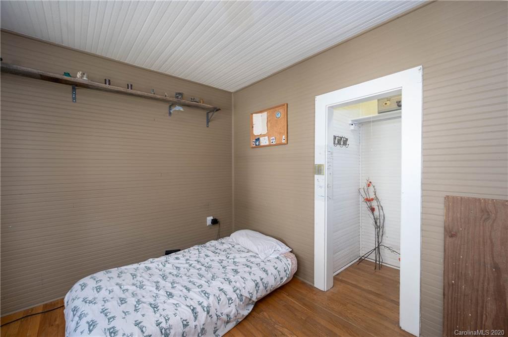 590 Barnard Road Marshall, NC 28753 - Photo 14 of 43 Gallery Image 14