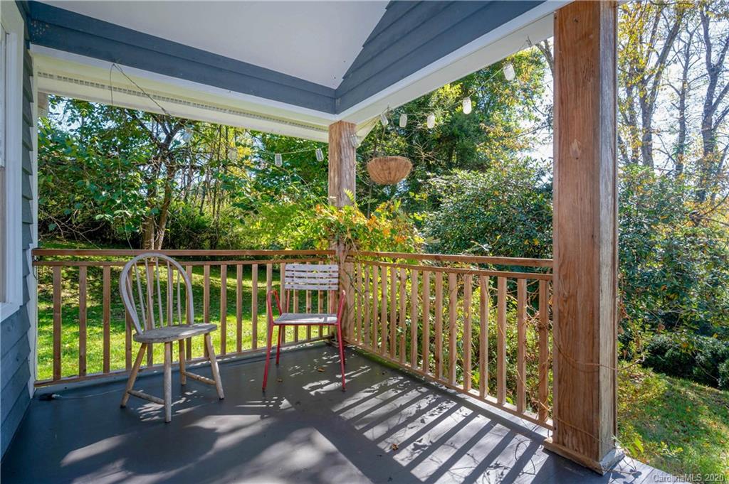 590 Barnard Road Marshall, NC 28753 - Photo 4 of 43 Gallery Image 4
