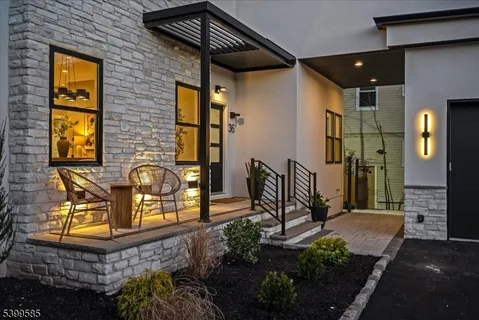 a view of a entryway front of house