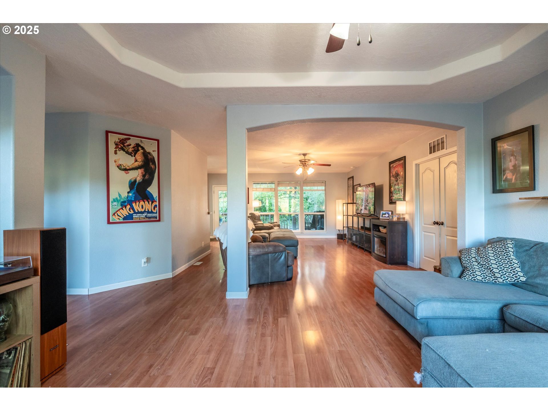 64184 Rail Road Coos Bay, OR 97420 - Photo 16 of 48 Living Room
