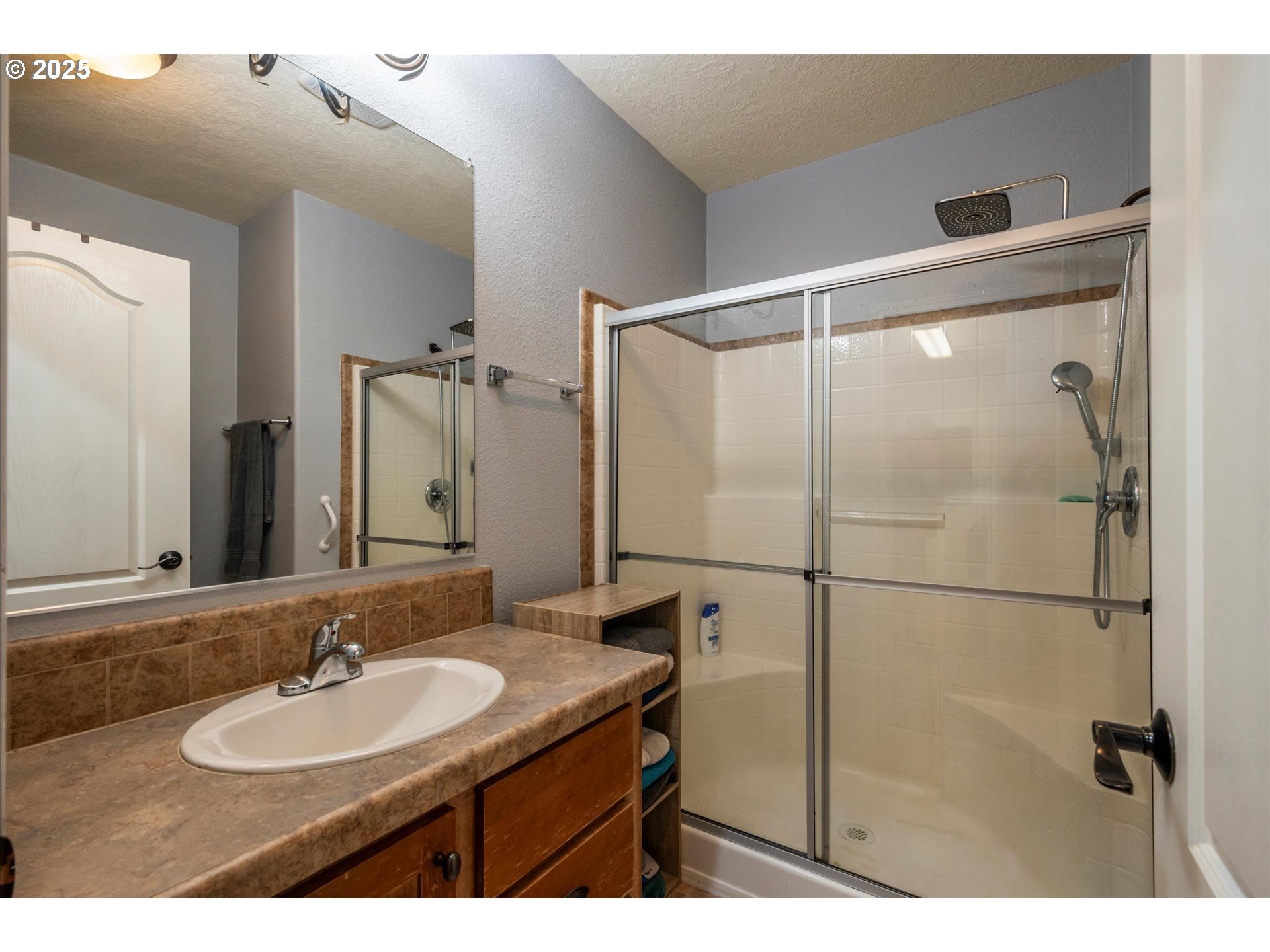 64184 Rail Road Coos Bay, OR 97420 - Photo 42 of 48 Bathroom