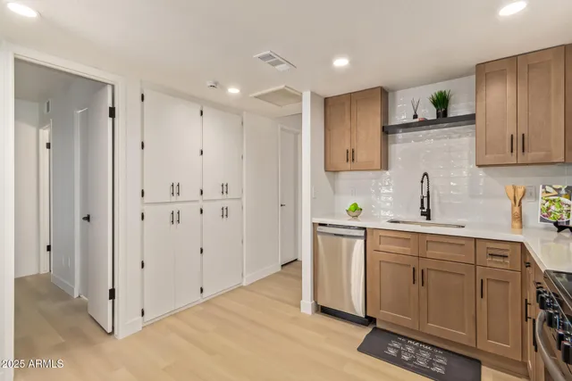 $288,999 | 2440 West Rue De Lamour Avenue, Phoenix, AZ 85029