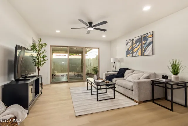 $288,999 | 2440 West Rue De Lamour Avenue, Phoenix, AZ 85029