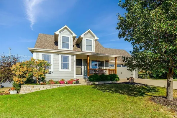 $355,000 | 804 Cherokee Court, Paola, KS 66071