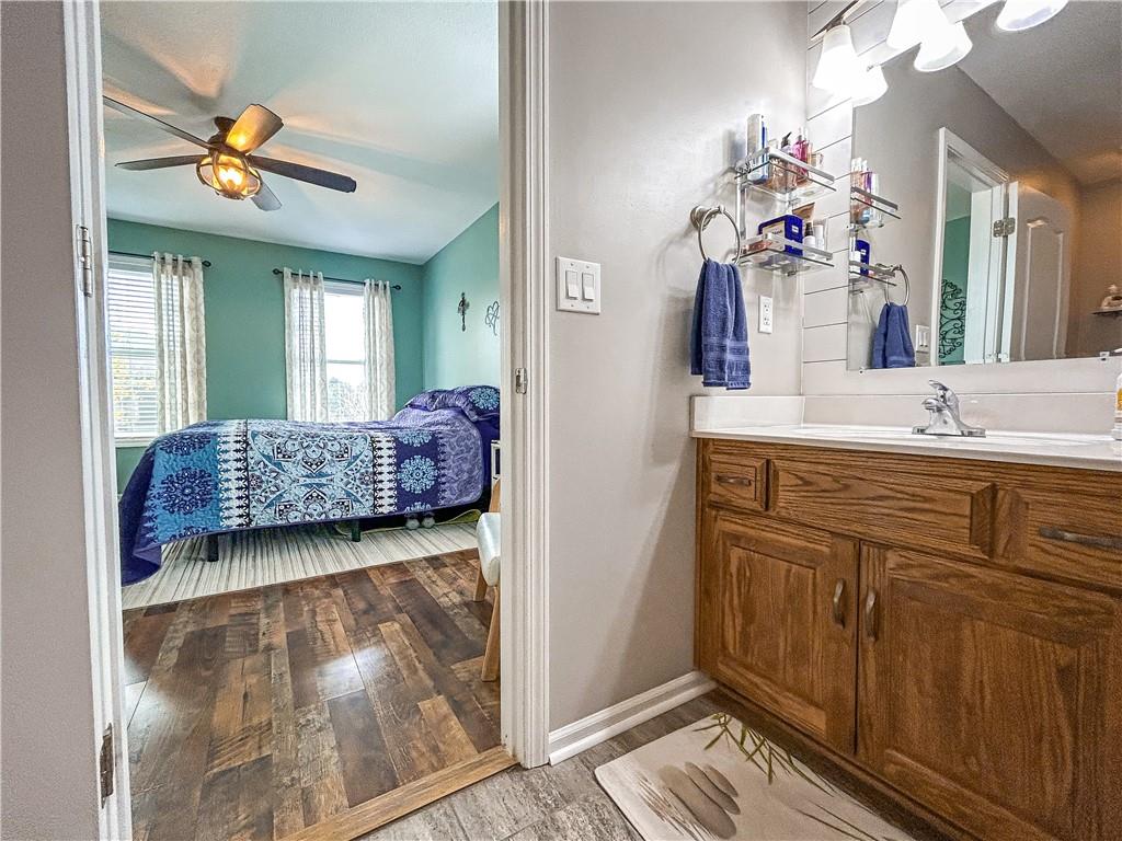804 Cherokee Court Paola, KS 66071 - Photo 18 of 47