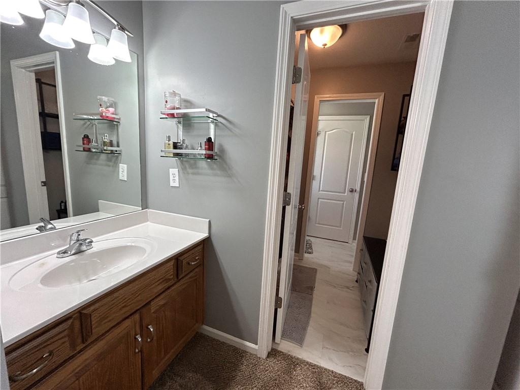 804 Cherokee Court Paola, KS 66071 - Photo 27 of 47