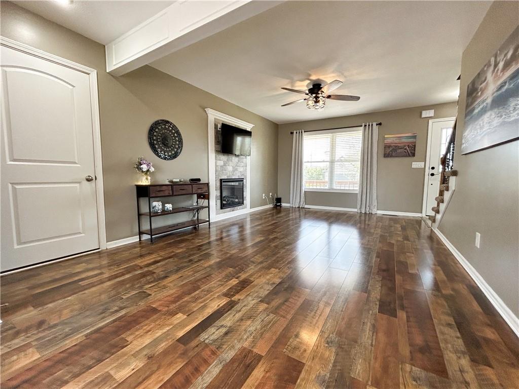 804 Cherokee Court Paola, KS 66071 - Photo 4 of 47
