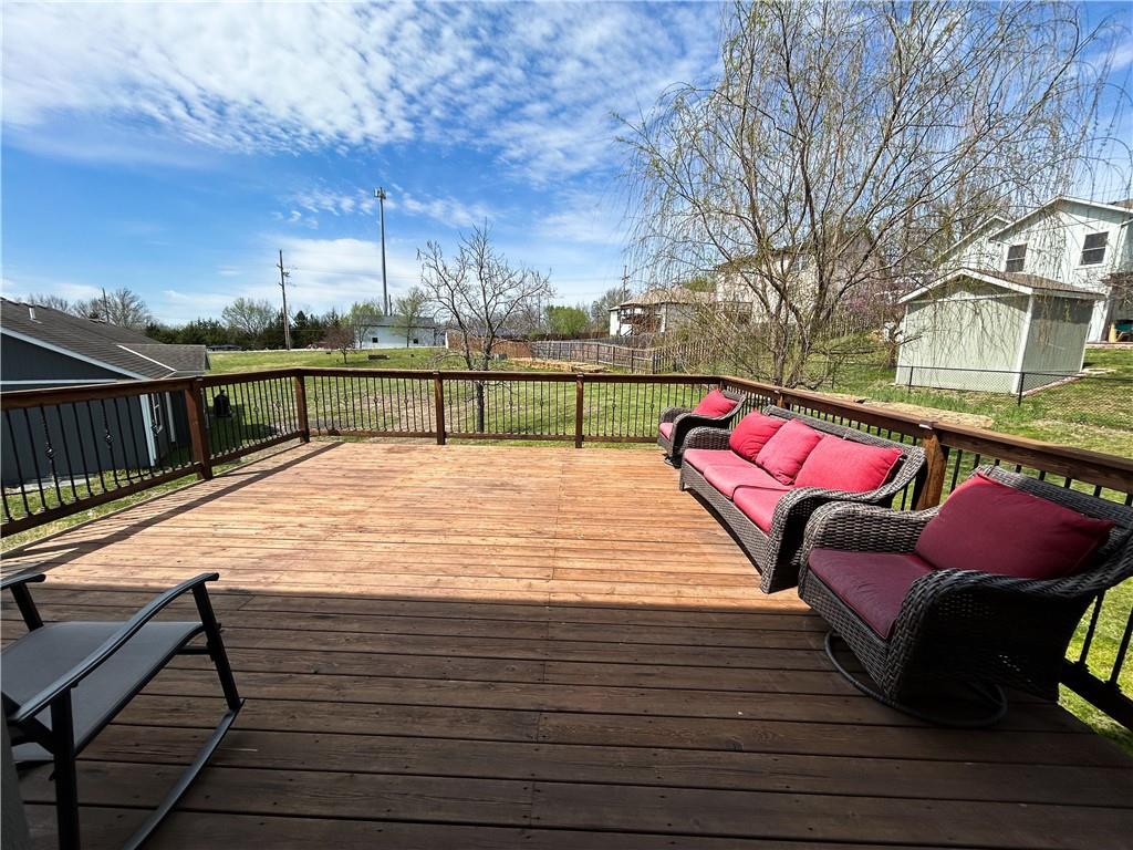 804 Cherokee Court Paola, KS 66071 - Photo 41 of 47