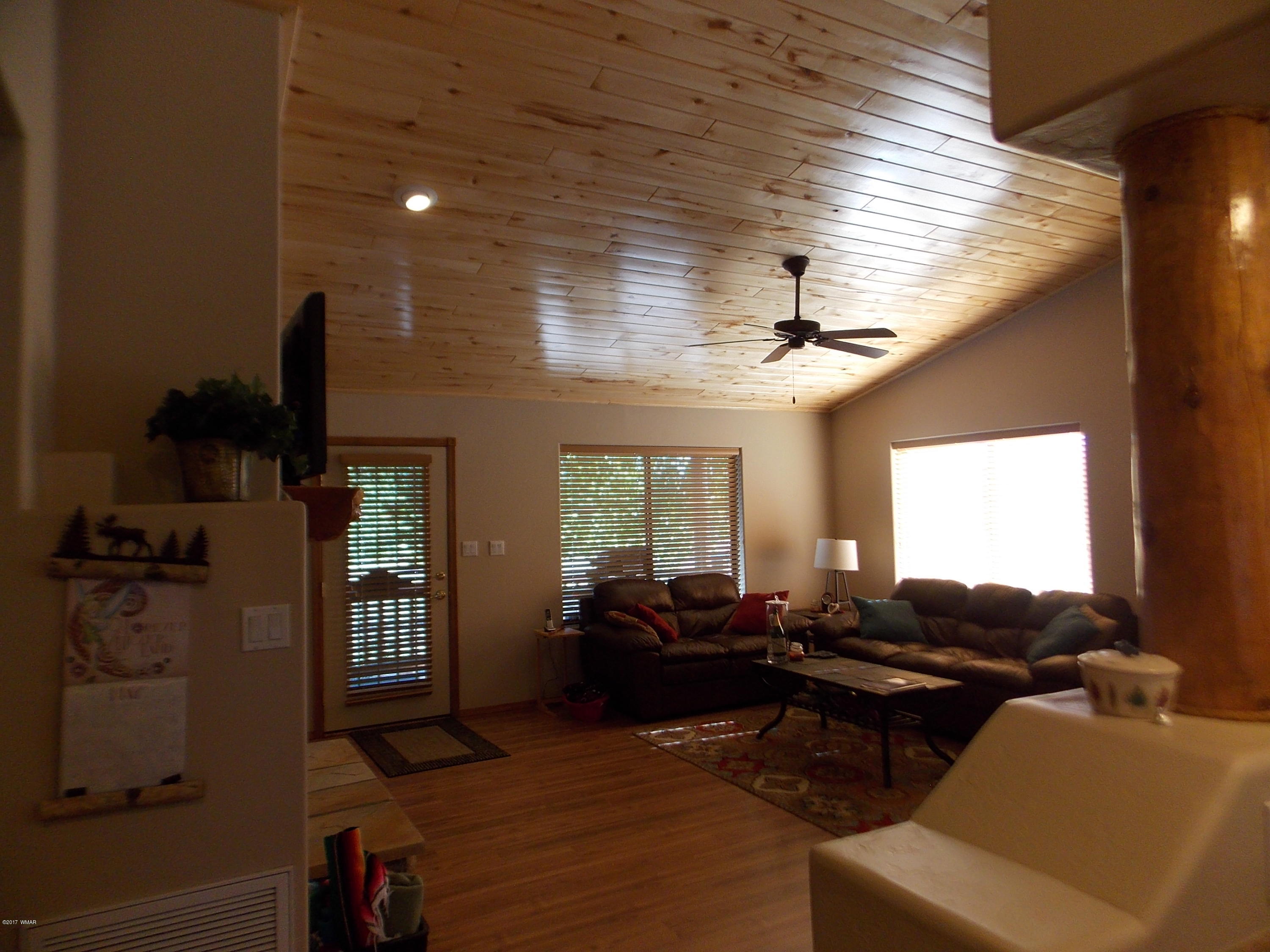 2350 Buffalo Loop Overgaard, AZ 85933 - Photo 8 of 30 Gallery Image 8