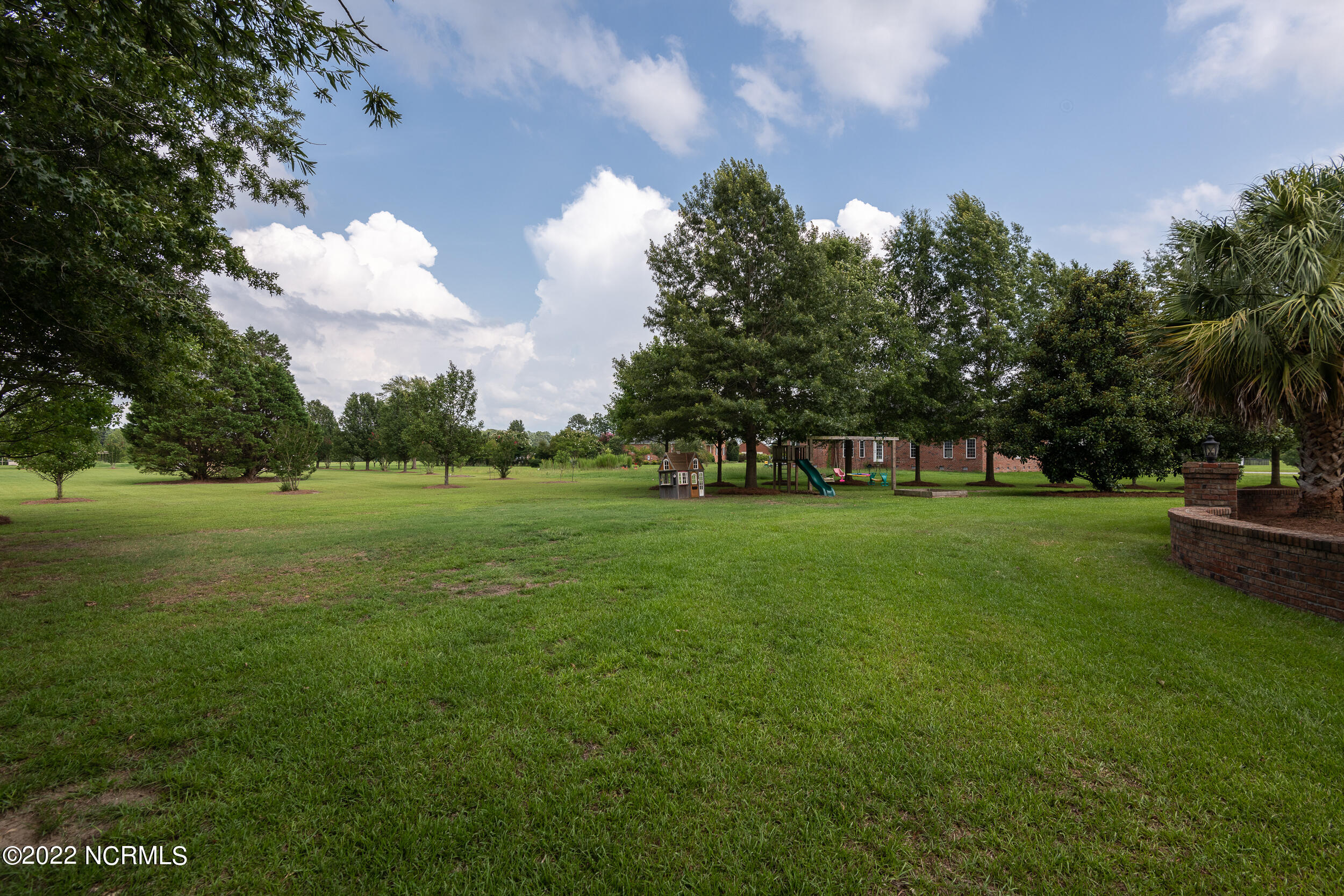 1431 Devon Drive Grimesland, NC 27837 - Photo 20 of 74 1431_Devon-24