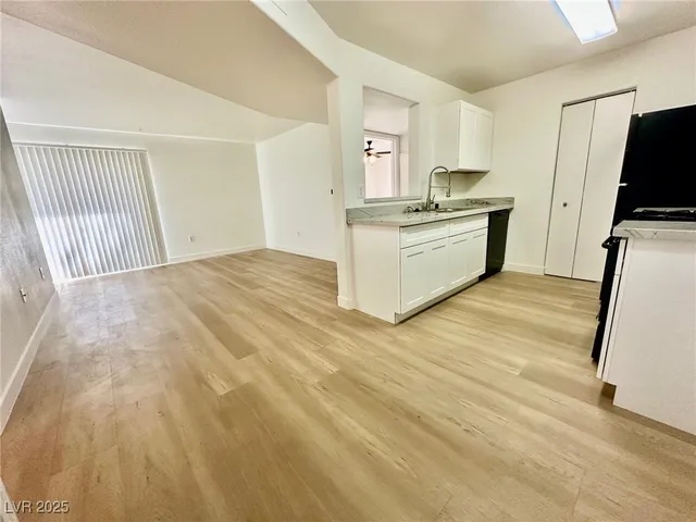 $1,195 | 2120 Ramrod Avenue, Unit 613, Henderson, NV 89014