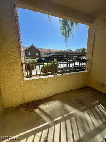 $1,195 | 2120 Ramrod Avenue, Unit 613, Henderson, NV 89014