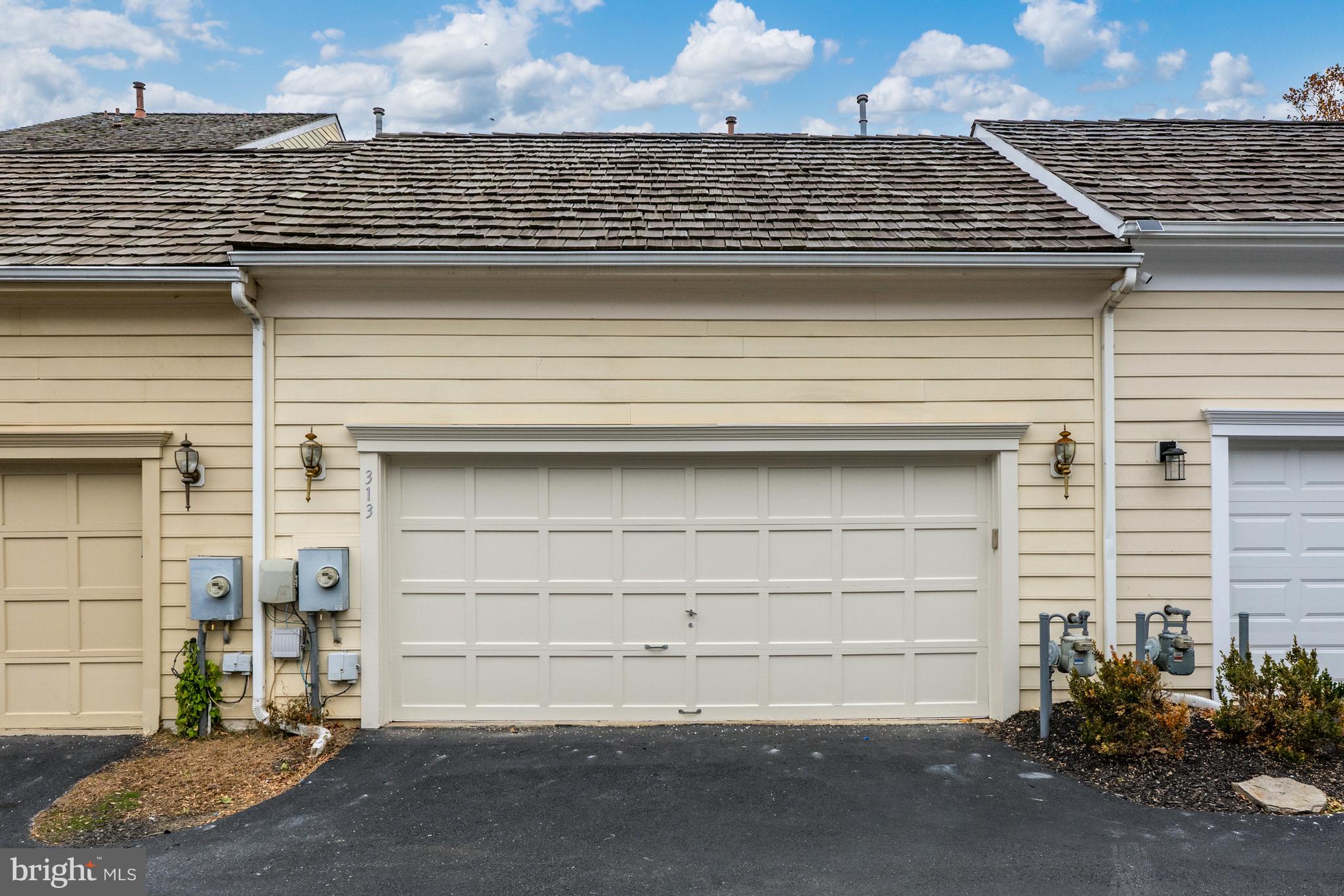 313 Hart Road Gaithersburg, MD 20878 - Photo 17 of 33 a front view of a house
