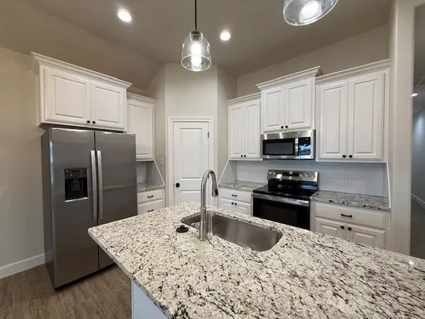 $3,195 | 7035 Glen Abbey Street, Abilene, TX 79606