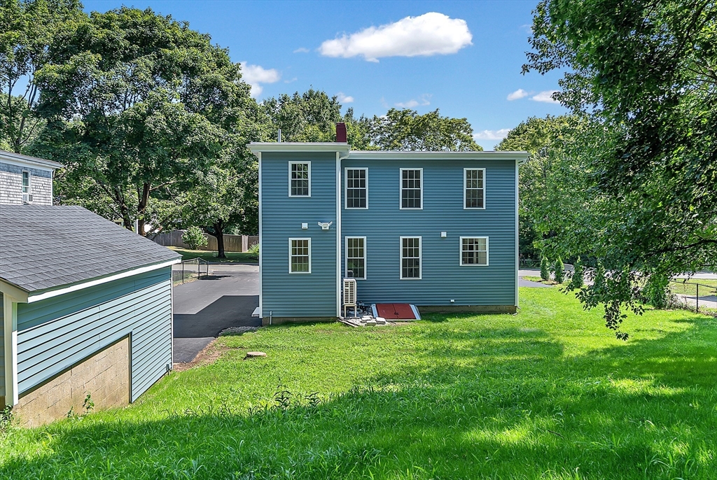 87 School Street Hanover, MA 02339 - Photo 3 of 33