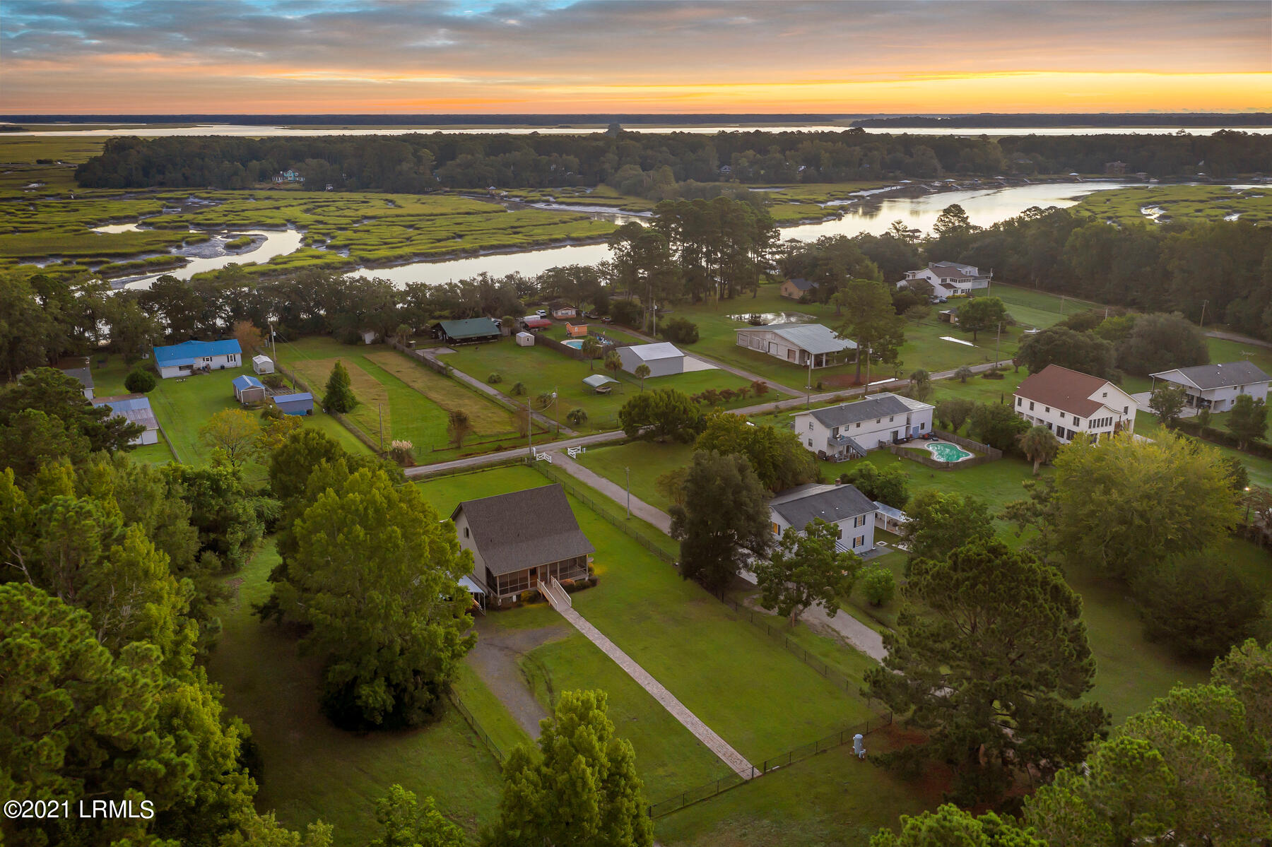 189 Deloss Point Road Ridgeland, SC 29936 - Photo 30 of 49 DJI_0382-1