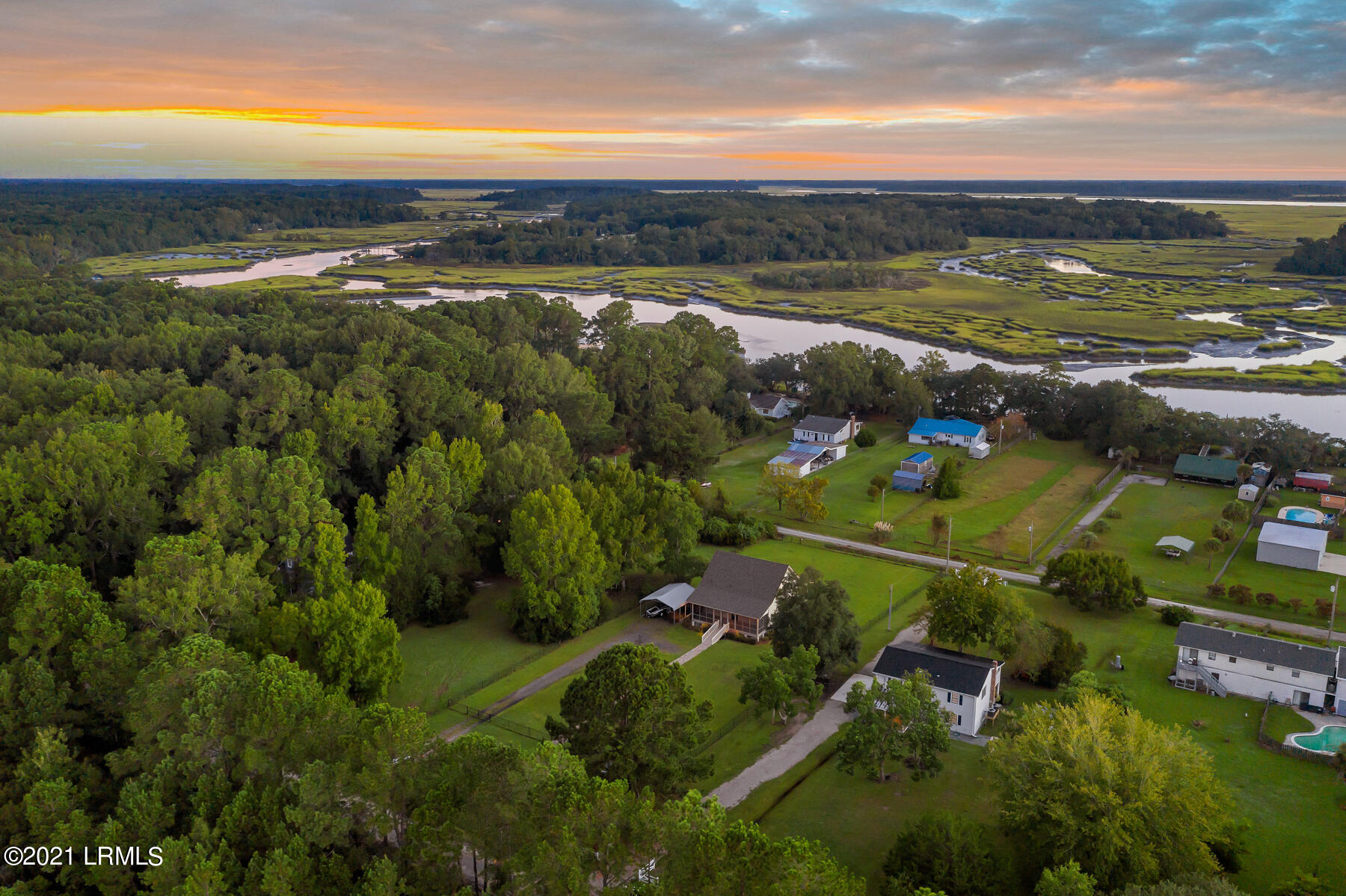 189 Deloss Point Road Ridgeland, SC 29936 - Photo 31 of 49 DJI_0377-1