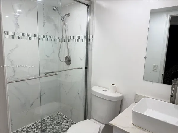 $2,150 | 6055 West 19th Avenue, Unit 311, Hialeah, FL 33012