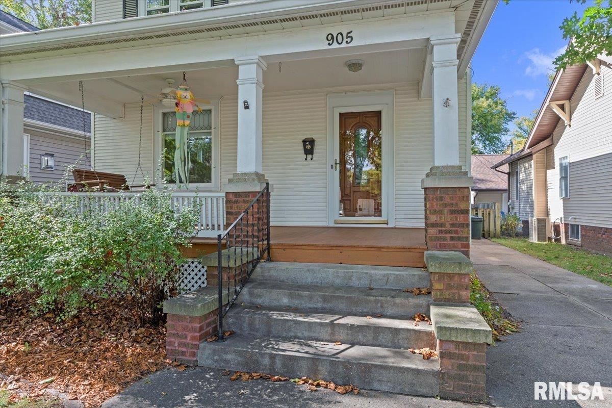 905 South Walnut Street Springfield, IL 62704 - Photo 2 of 33