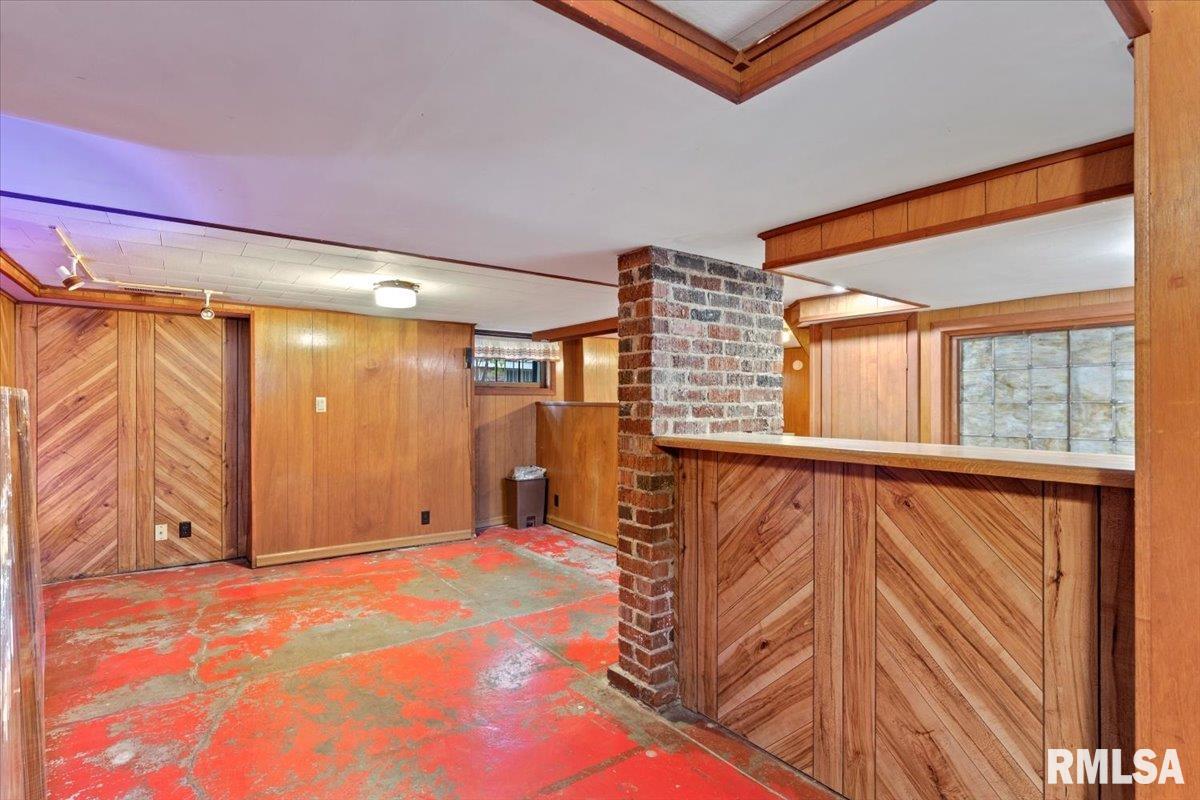 905 South Walnut Street Springfield, IL 62704 - Photo 24 of 33