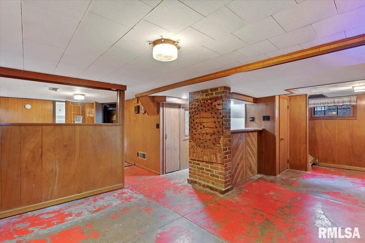 905 South Walnut Street Springfield, IL 62704 - Photo 25 of 33