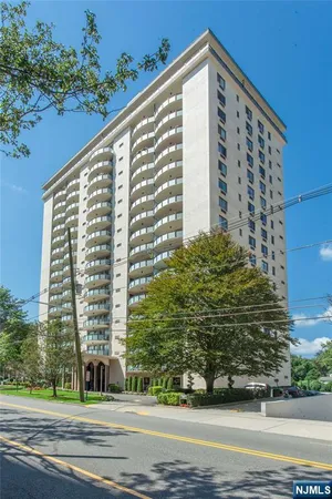 $225,000 | 125 Prospect Avenue, Unit 5B, Hackensack, NJ 07601