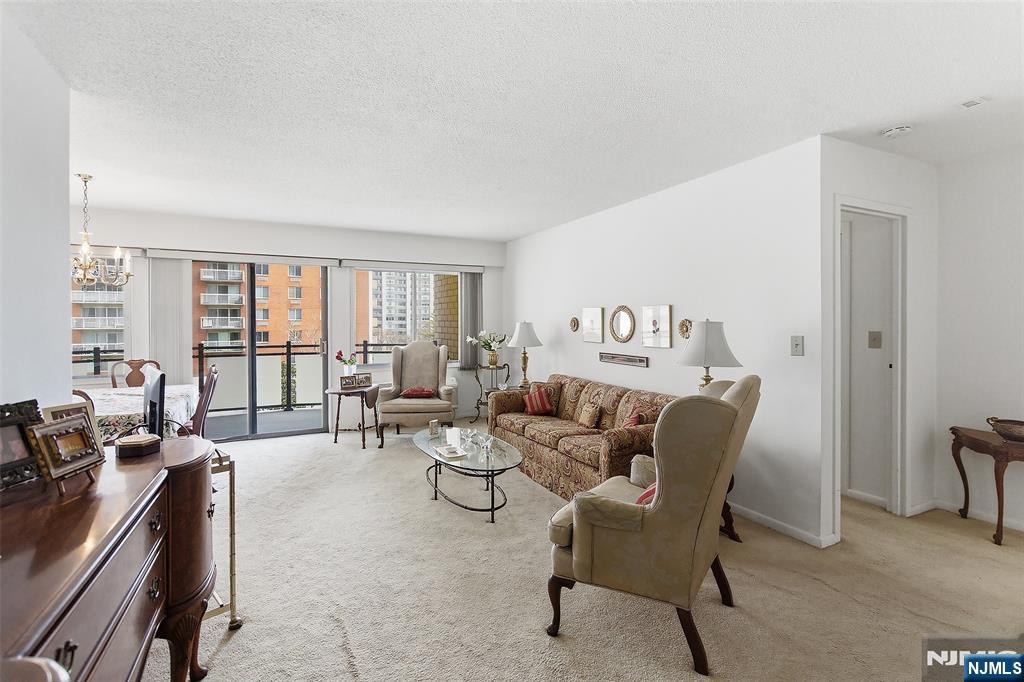 125 Prospect Avenue, Unit 5B Hackensack, NJ 07601 - Photo 6 of 22