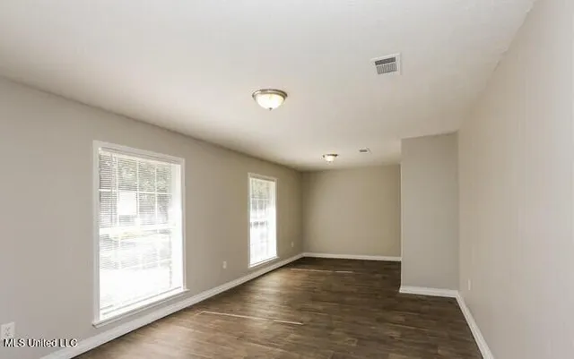 $145,000 | 1124 Woodville Drive, Jackson, MS 39212