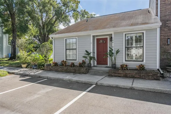 $1,900 | 14818 Winding Creek Court, Tampa, FL 33613