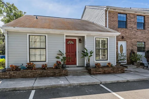 $1,900 | 14818 Winding Creek Court, Tampa, FL 33613