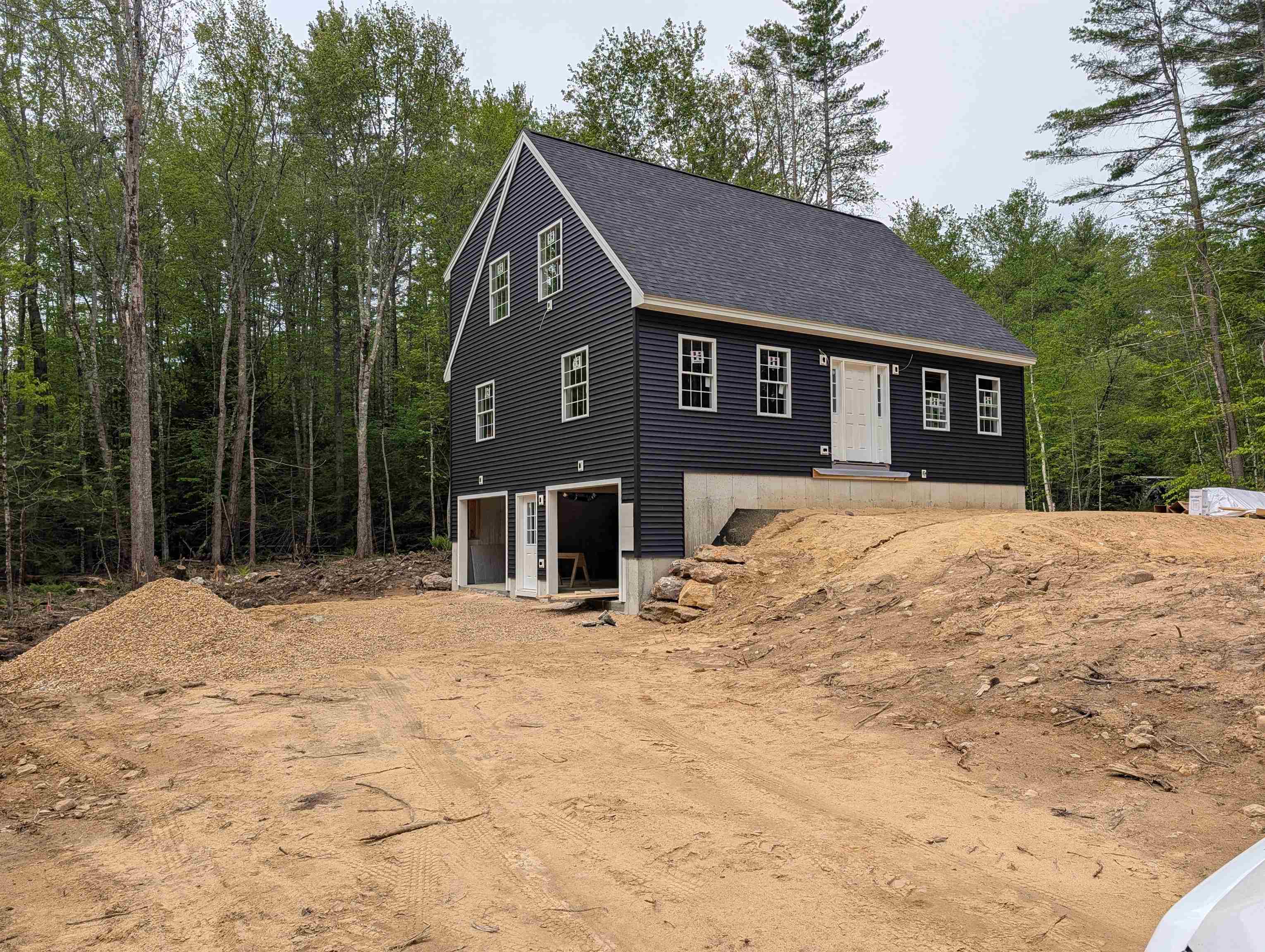 145 Holmes Road Barnstead, NH 03225 - Photo 2 of 23