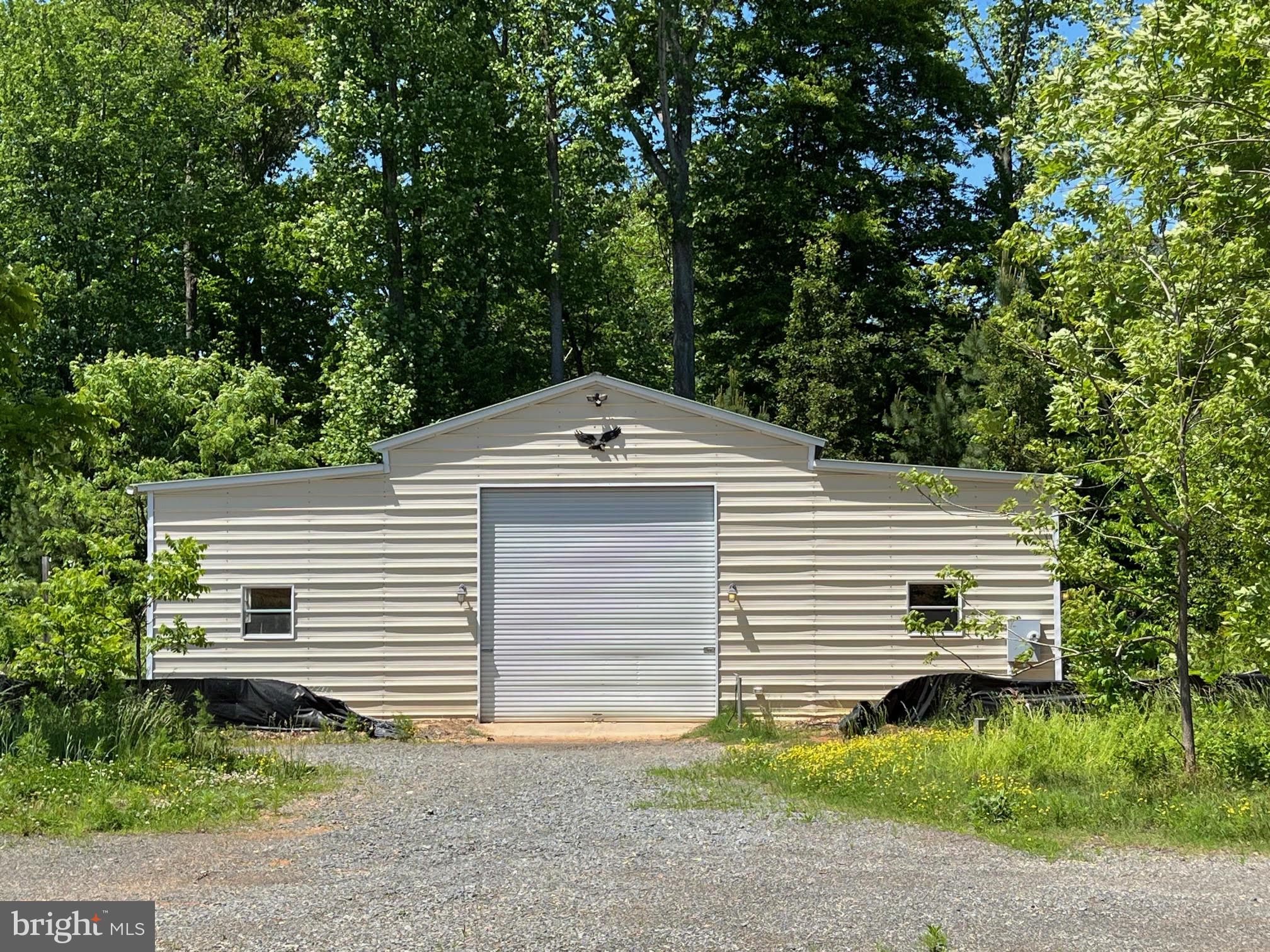 12370 Purcell Road Manassas, VA 20112 - Photo 8 of 30 Large garage & storage building
