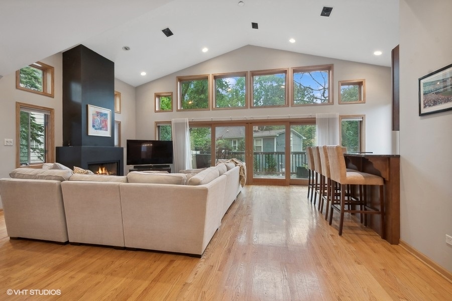 2230 Harrison Street Evanston, IL 60201 - Photo 20 of 38 Gallery Image 20