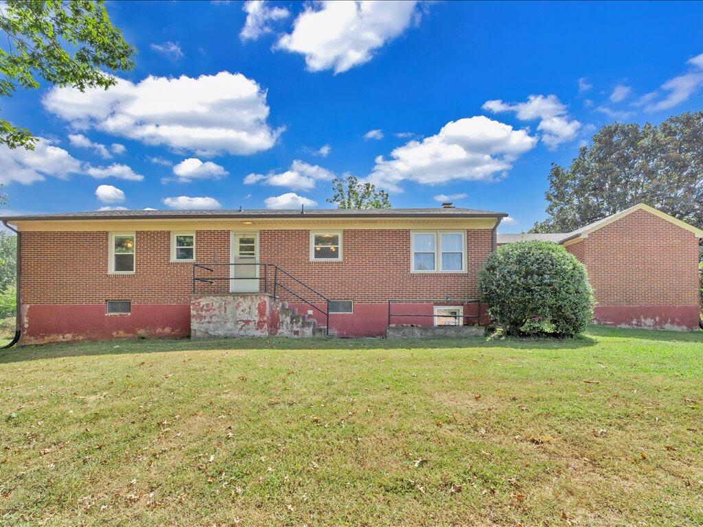 595 Robin Hood Road Bassett, VA 24055 - Photo 50 of 54 50-MIB09727