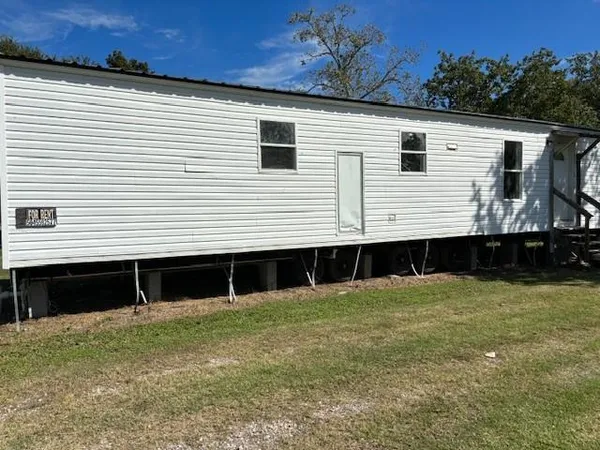 $950 | 135 Stephen Ballay Ln Port, Port Sulphur, LA 70083
