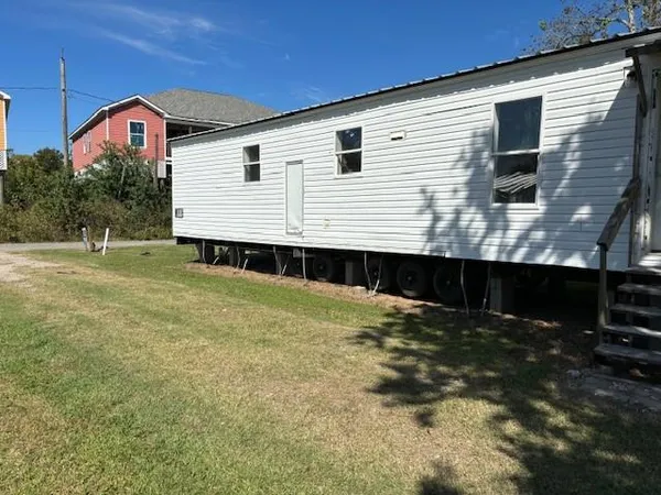 $950 | 135 Stephen Ballay Ln Port, Port Sulphur, LA 70083