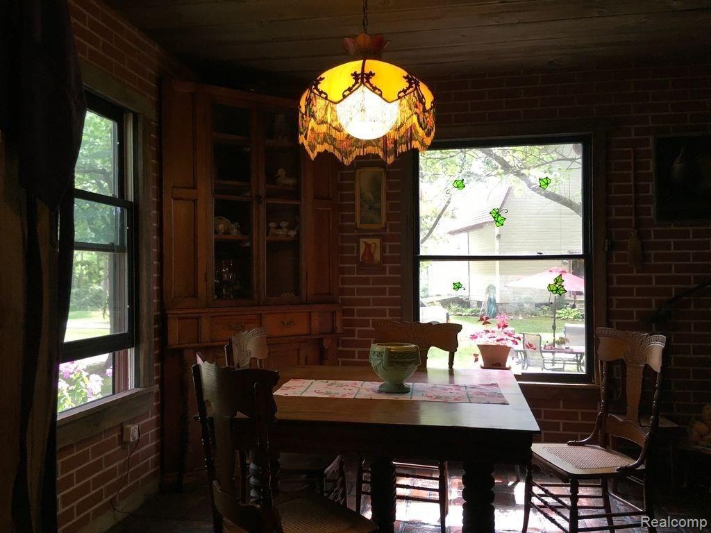 10139 Pound Road Columbus, MI 48063 - Photo 16 of 54 Breakfeast Nook.jpg
