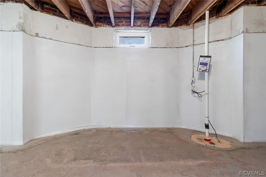 369 Main Street Reedville, VA 22539 - Photo 32 of 44 a view of small space