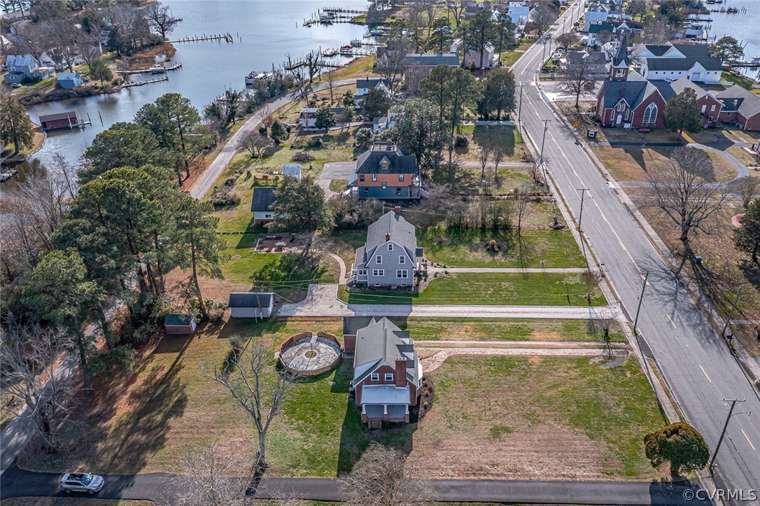 369 Main Street Reedville, VA 22539 - Photo 42 of 44 an aerial view of a house