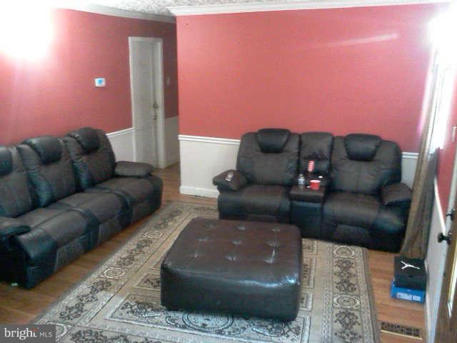 8025 New Riggs Road Hyattsville, MD 20783 - Photo 3 of 13 Living Room