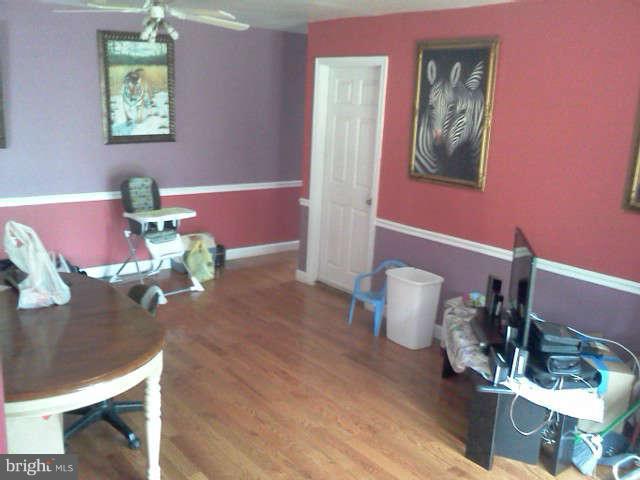 8025 New Riggs Road Hyattsville, MD 20783 - Photo 7 of 13 Living Room