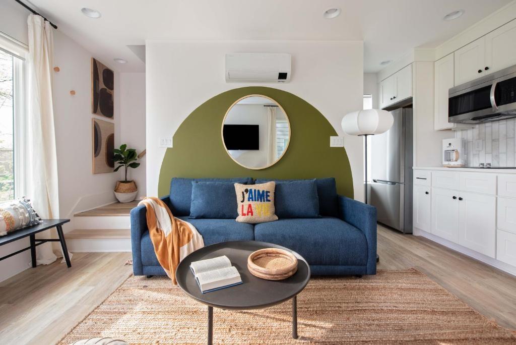 542 Boulevard Place Northeast, Unit D Atlanta, GA 30308 - Photo 2 of 30