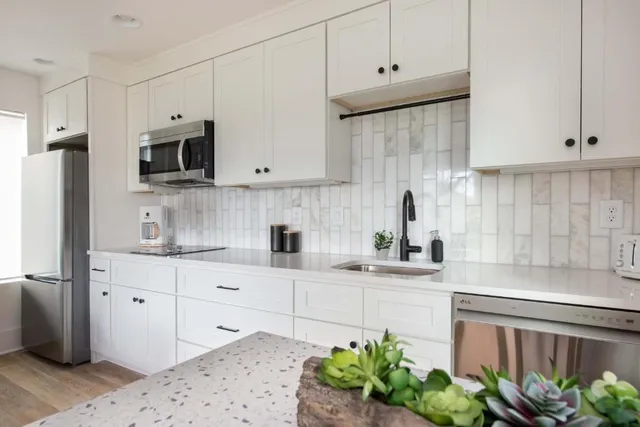 $3,200 | 542 Boulevard Place Northeast, Unit D, Atlanta, GA 30308