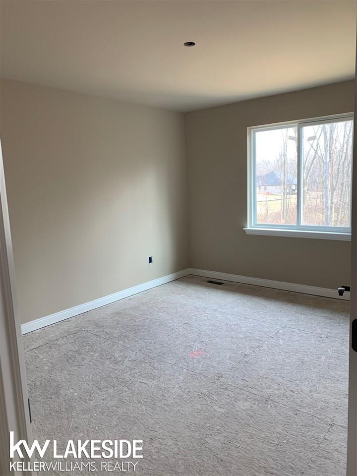 49190 Ridgeview Drive Macomb, MI 48044 - Photo 16 of 20 Bedroom #2