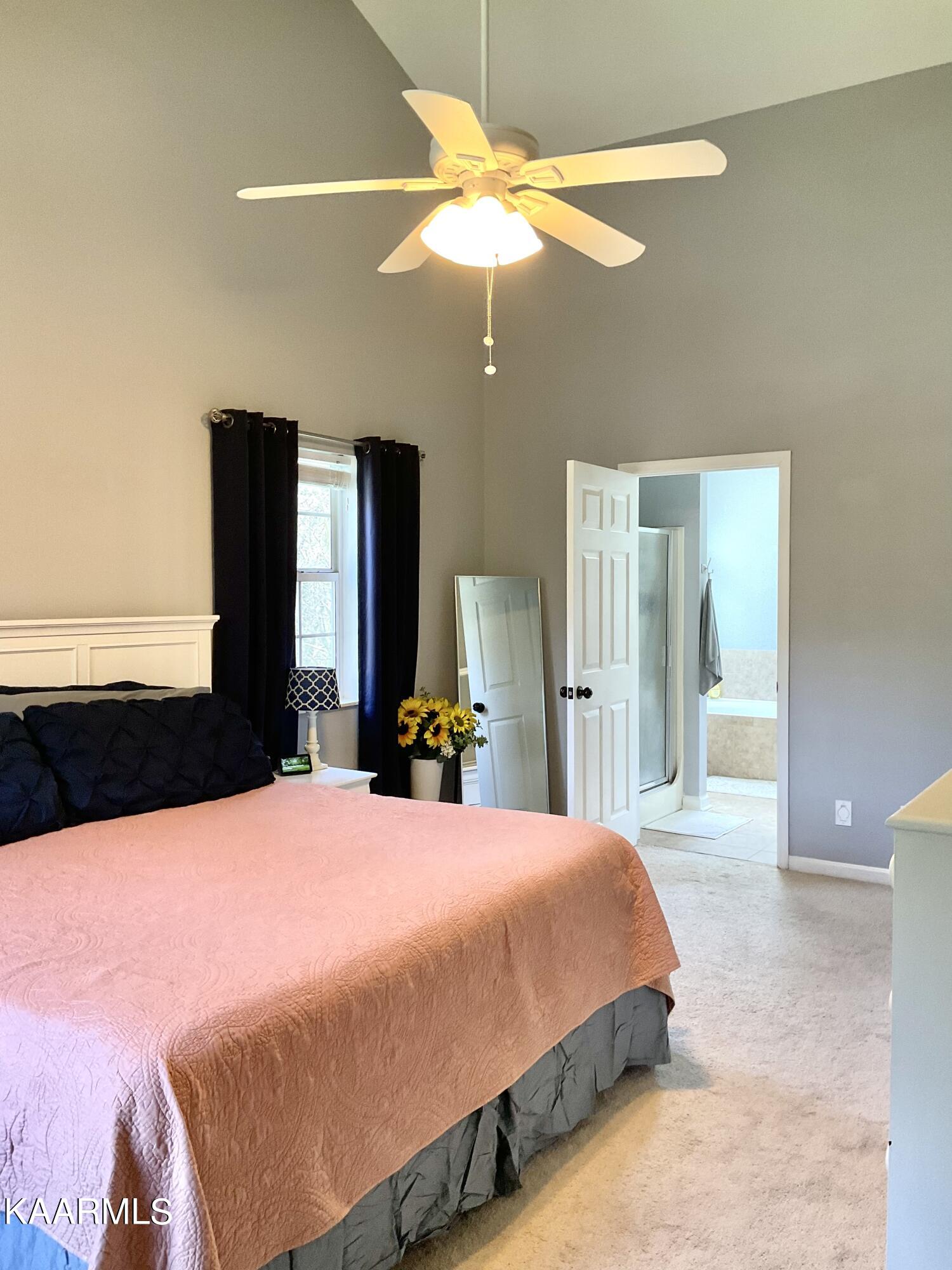 106 Targa Lane Oak Ridge, TN 37830 - Photo 17 of 37 En-suite entry