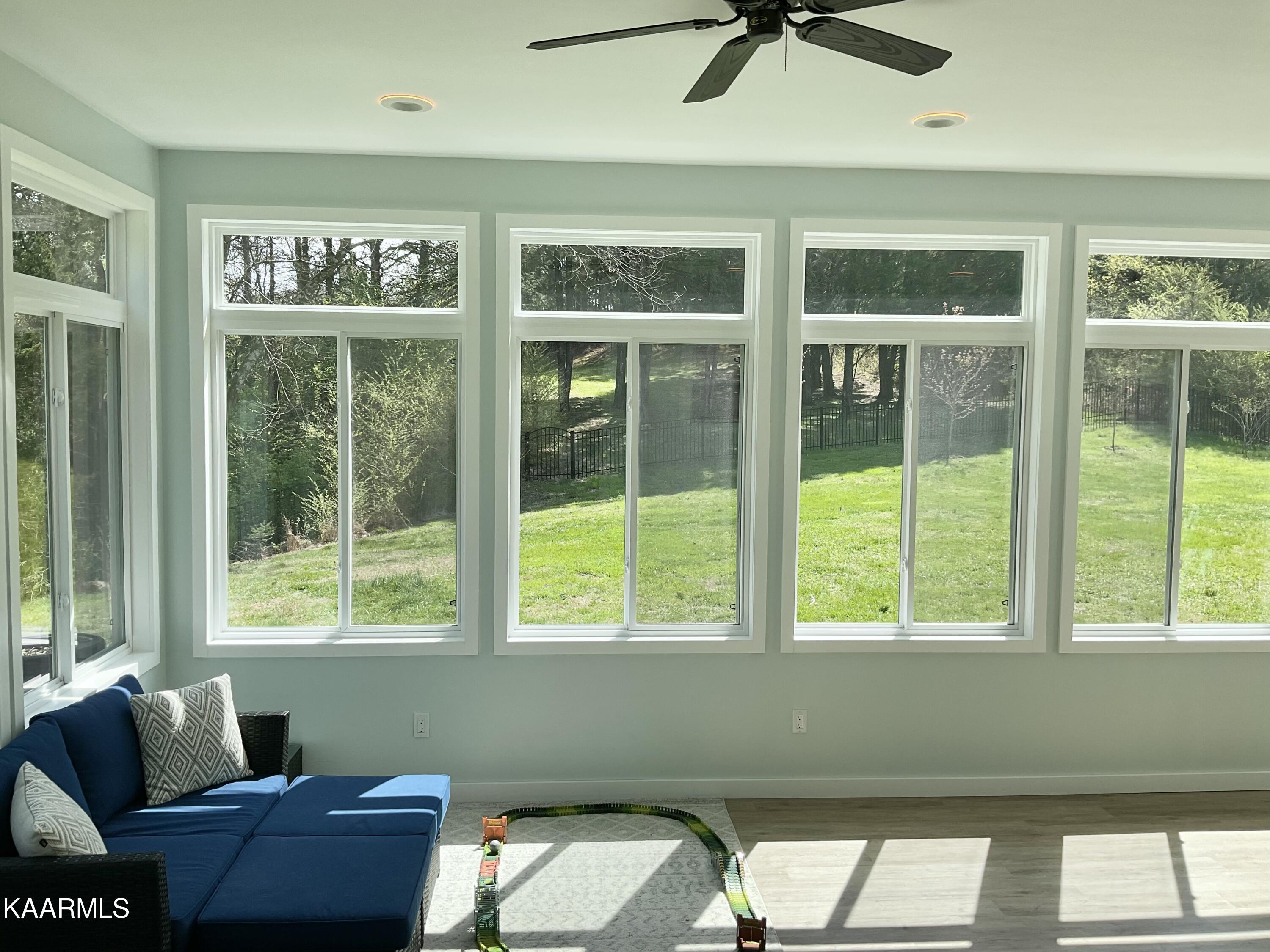 106 Targa Lane Oak Ridge, TN 37830 - Photo 7 of 37 Beautiful view of backyard
