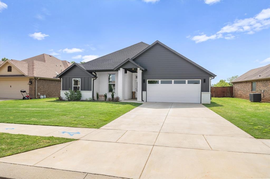 1883 Meadowview Canton, TX 75103 - Photo 3 of 37
