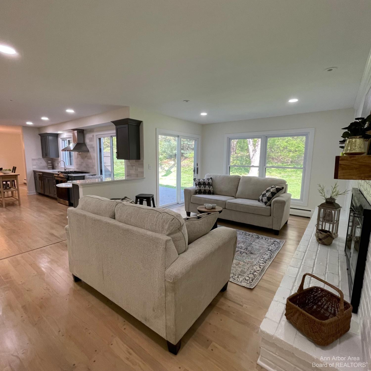3055 Foxcroft Road Ann Arbor, MI 48104 - Photo 14 of 42 Photo 14