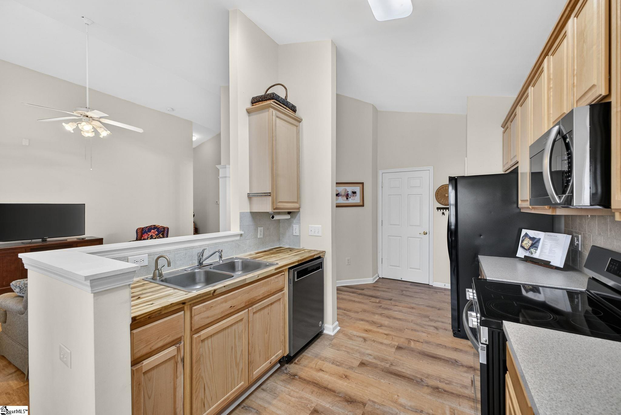 920 Medora Drive Greer, SC 29650 - Photo 15 of 38